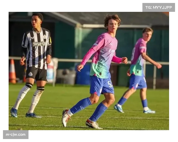 青年队的技术试验田：探访AC米兰青训基地，那里正测试未来一线队将应用的新装备